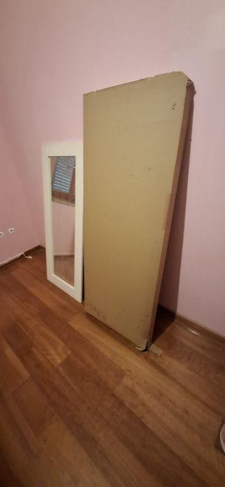 Cama alta com secretária