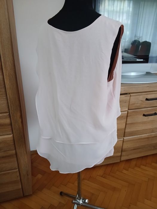 Rozowa luźna  bluzka  Calvin  Klein 44