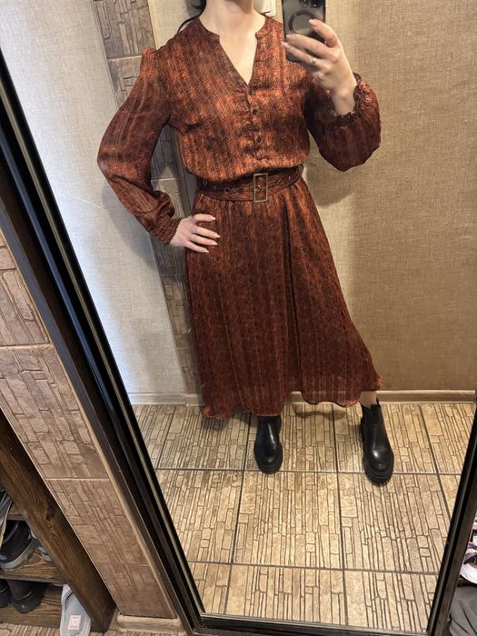 Сукня міді весняна