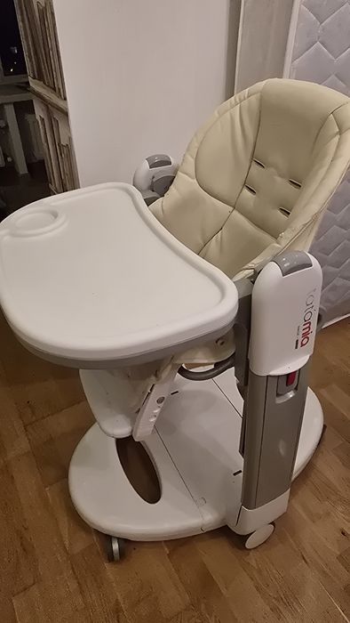 Итальянский стульчик для кормления tatamia