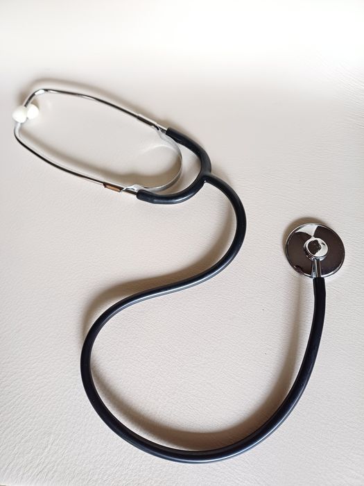 Estetoscópio antigo
