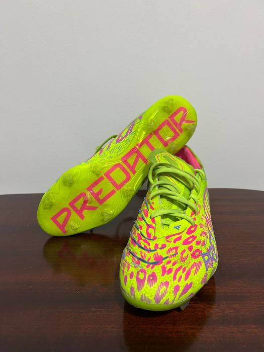 Chuteiras predator pro FG