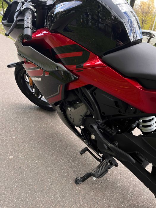 Мотоцикл CFMOTO 250SR LITE