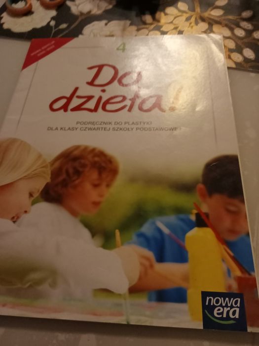 Podręcznik Do dzieła 4 do plastyki.