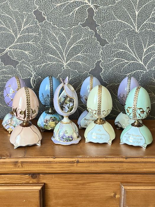 Музыкальная шкатулка . Музыкальная статуэтка.