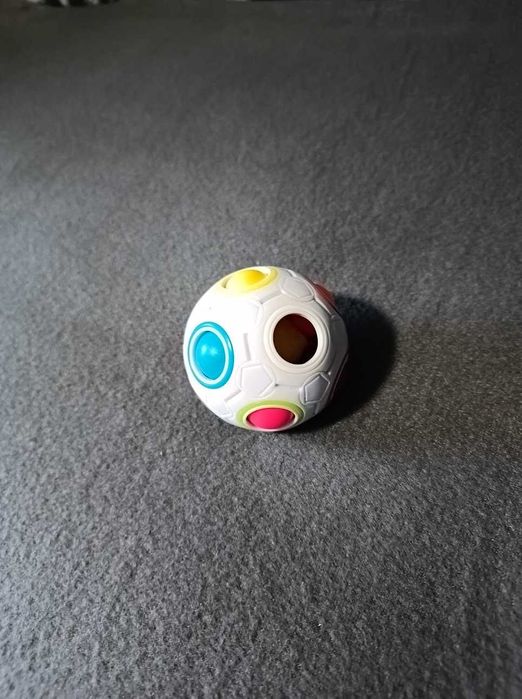MAGIC FIDGET BALL łamigówka magiczna kula gra