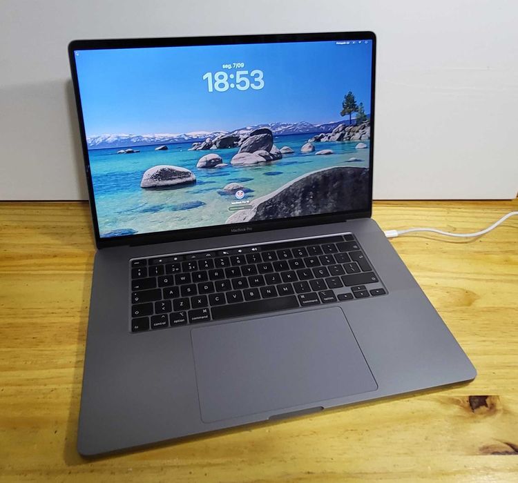 NFPower - Semi-Novo – Apple MacBook Pro 16 - i7 4.50Ghz - 16GB RAM - 512GB
