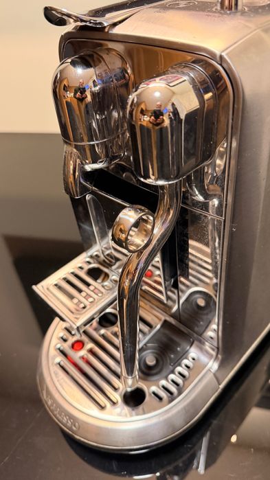 Maquina Café Nespresso Creatista PLus