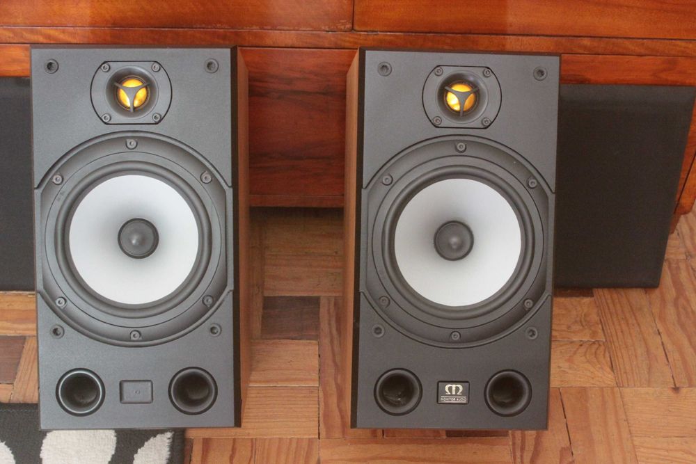 Colunas Monitor Audio Bronze 2