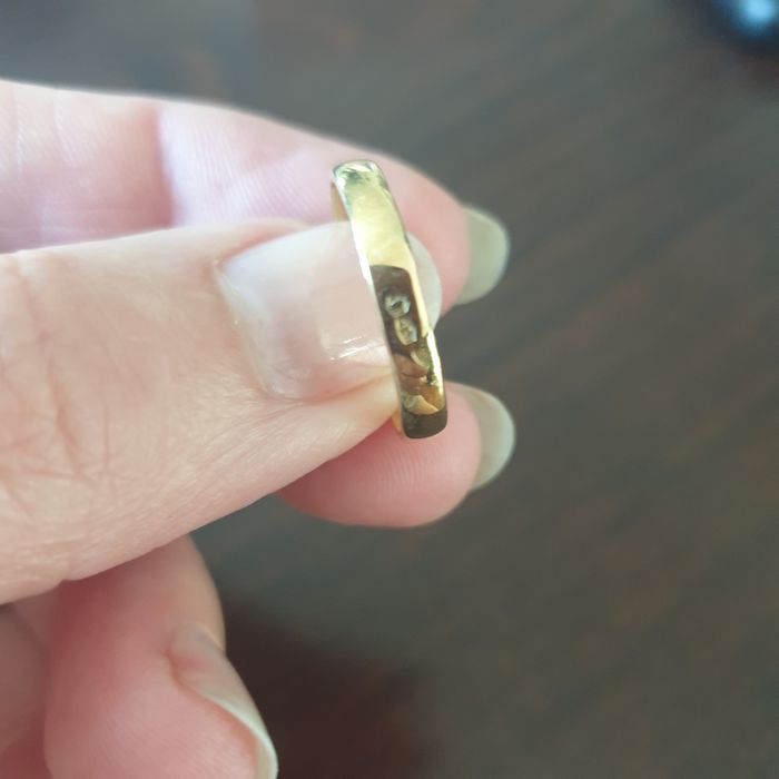 Pierścionek z brylantem