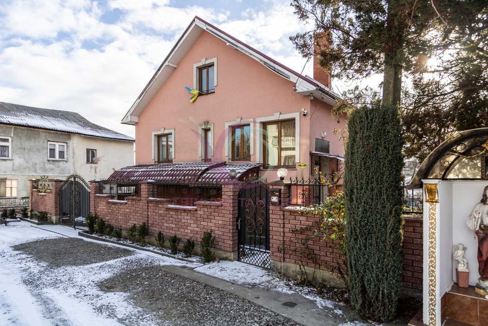Будинок Угринів передмістя Івано-Франківська Особняк з ділянкою 7сот
