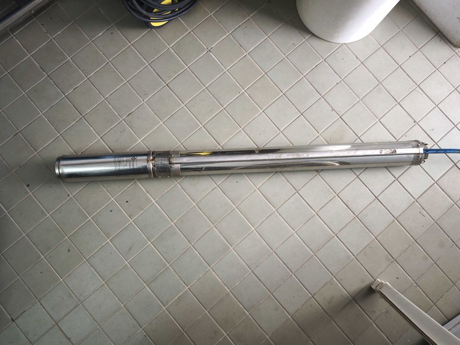 Eletrobomba trifasica com quadro eletrico de nivel