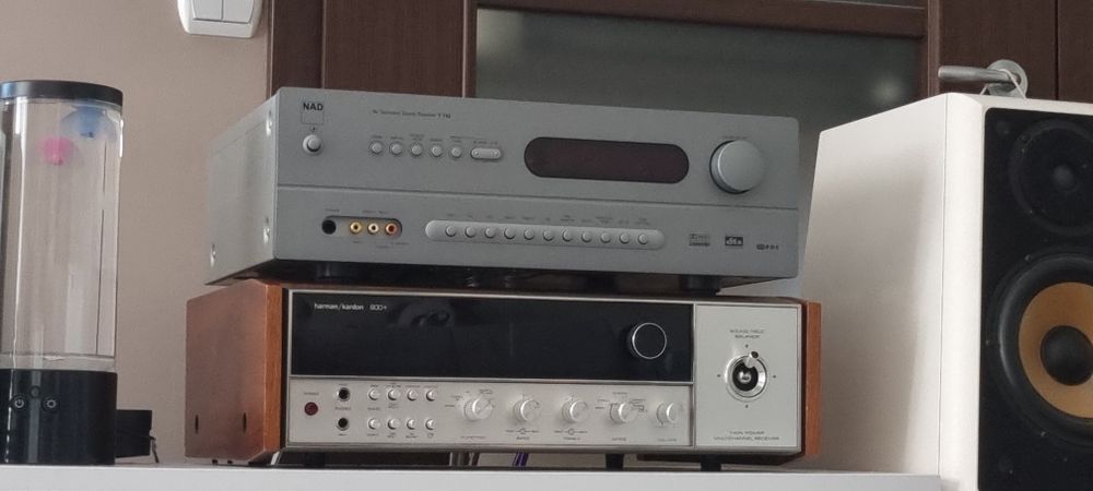 NAD T742 Amplituner