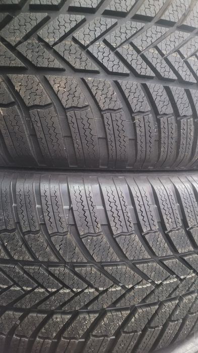 245 45 20 Bridgestone Blizzak LM 005