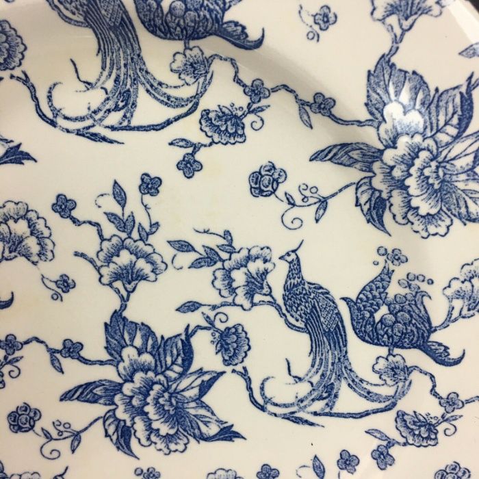 2 Pratos STAFFORDSHIRE, Pássaros do Paraíso, Azul e Branco. Raros