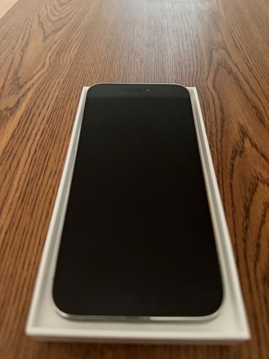 iPhone 14 Pro Max srebrny