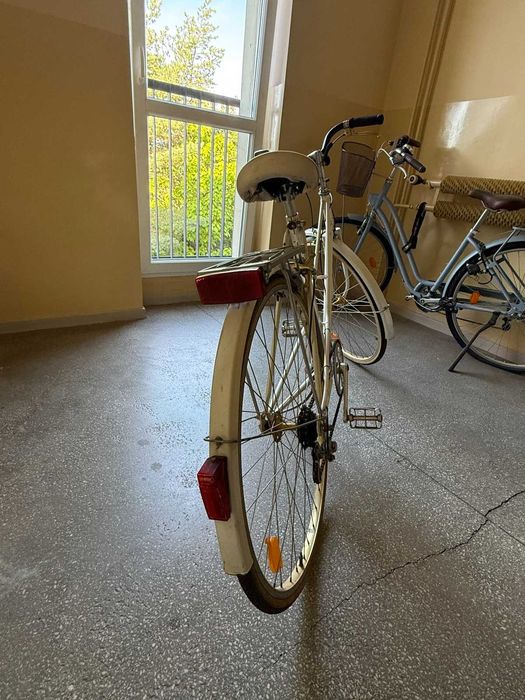 Rower miejski holenderski retro – kremowa damka, nowe opony Schwalbe
