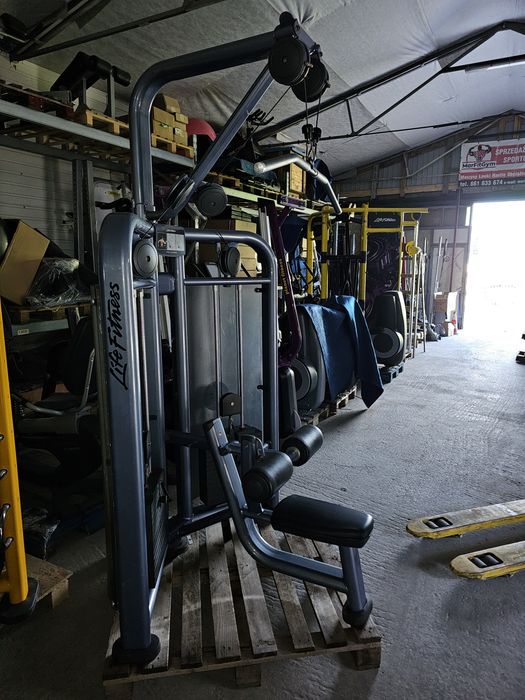 Life Fitness Signature PULDOWN Dual ! Olymp technogym hes