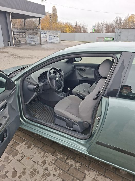 Сеат  Seat ibiza авто