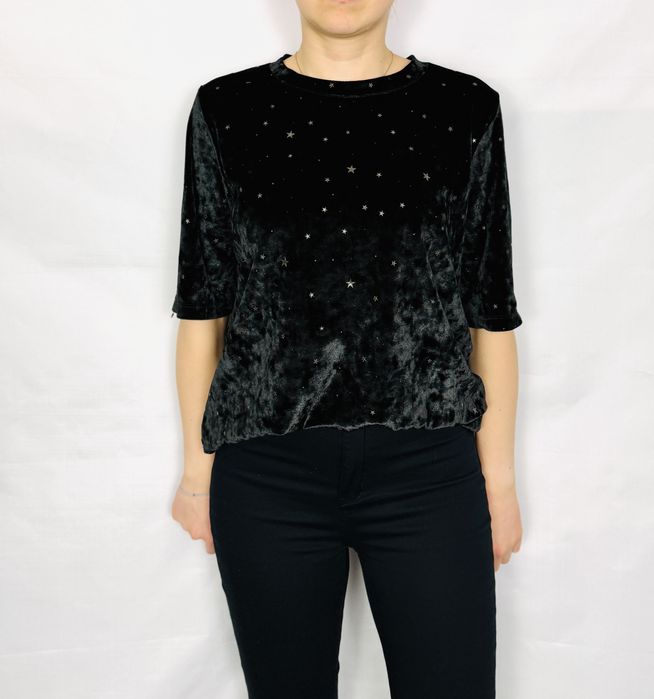 Czarna aksamitna bluzka w gwiazdki L 40