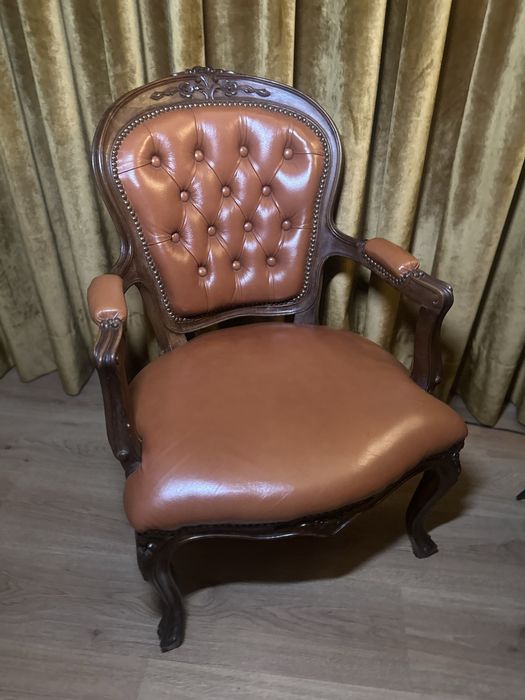 Cadeira/Cadeirão Trabalhado – Clássico e Elegante