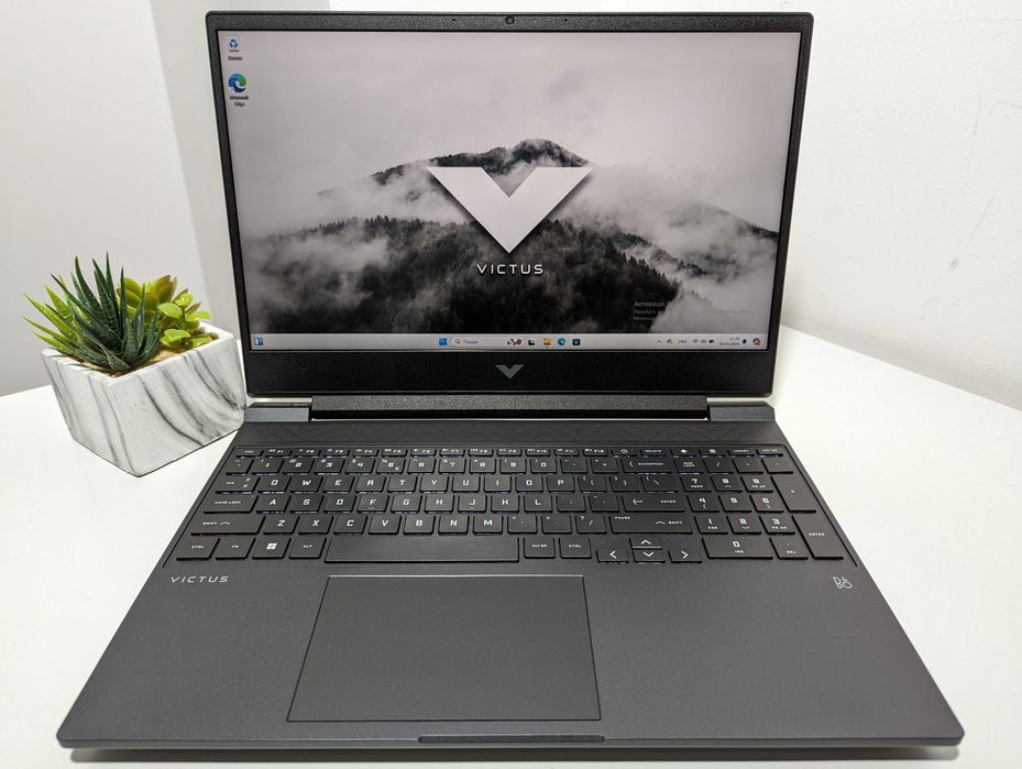 LAPTOP GAMINGOWY HP Victus 15 RTX 3050 i5-11400H 144hz