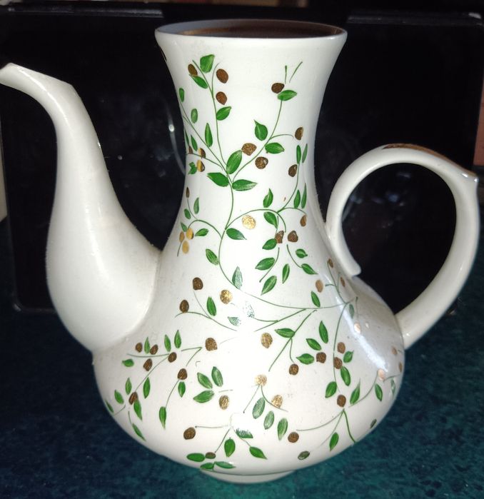 Ваза фарфоровая тонкая