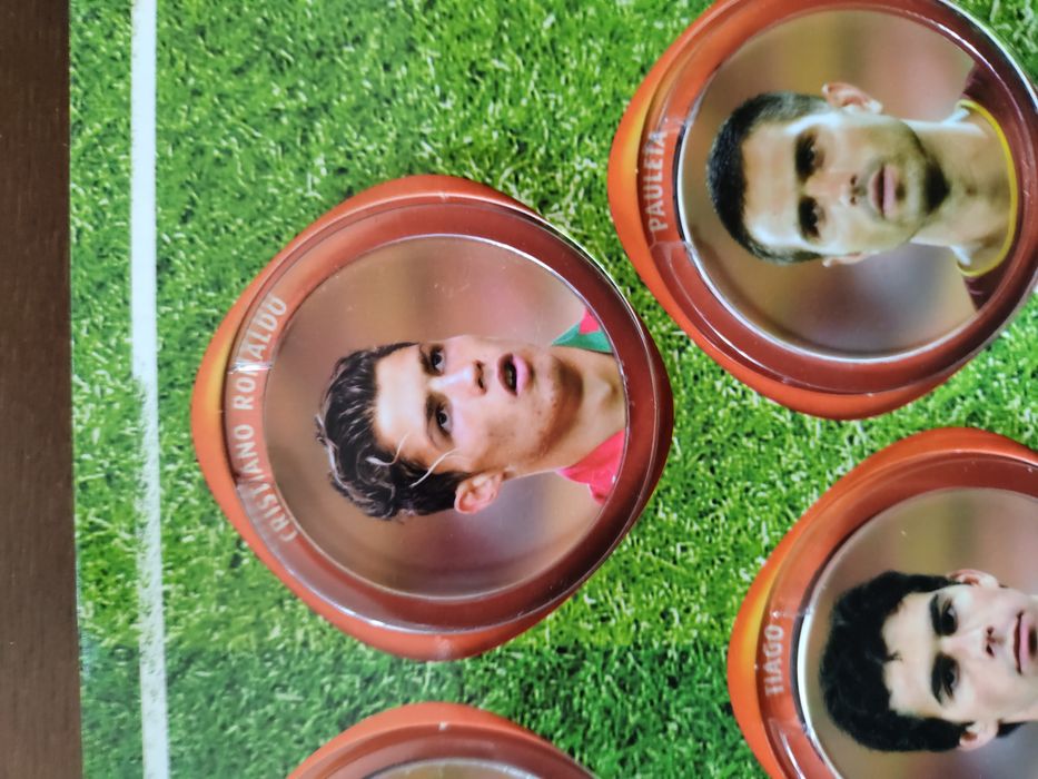 Caderneta Tazos Coleção Oficial Seleção 2004 Rookie Cristiano Ronaldo