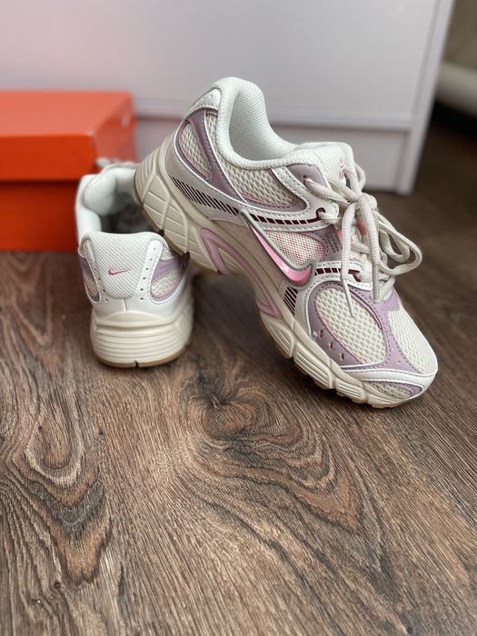 Кросівки nike rnr v5