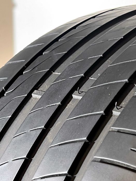 Pneus Minerva Radial F205 - 275/30/20 - Como NOVOS