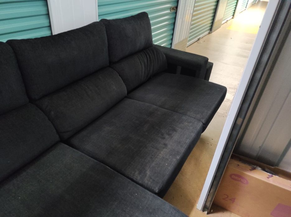 Sofá chaise longue c/ 2 puffs