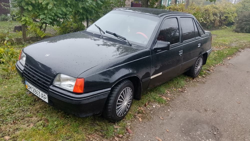 Продам Опель кадет 1.3