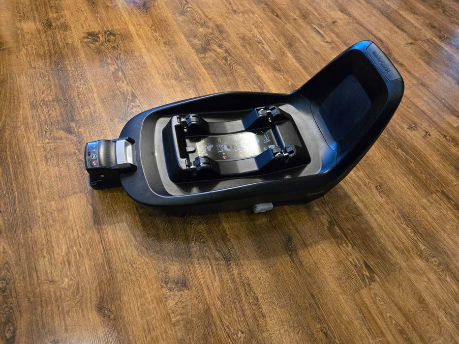 Fotelik maxi cosi 2 way pearl 9-18 kg oraz baza maxi cosi 2 way fix