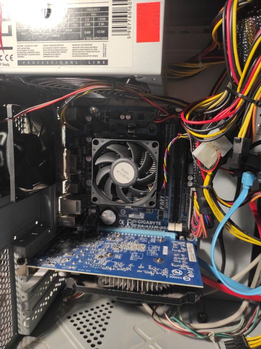 Komputer stacjonarny Win 10 DVD