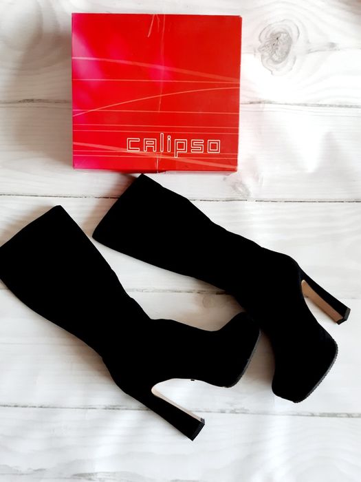 Сапоги женские 38 раз.Calinsa весна /осень