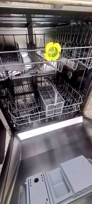 Máquina de levar loiça Siems com aquastop