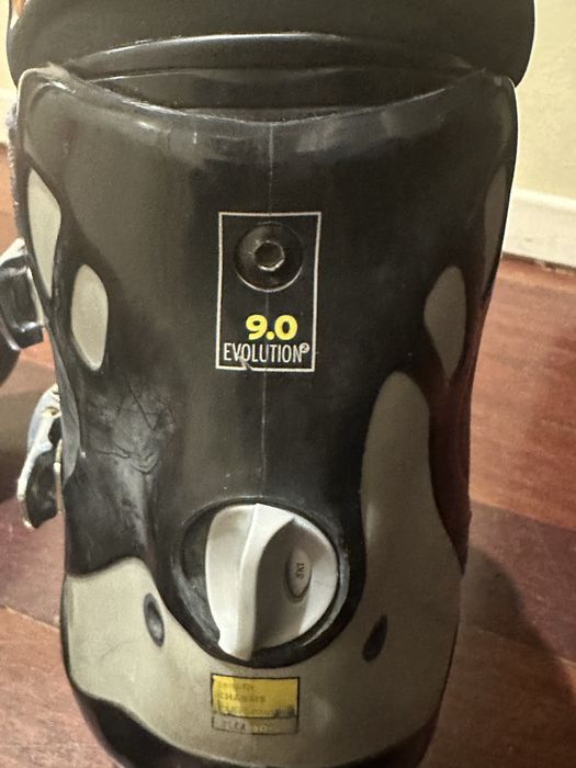 Botas SKI Salomon, Mascara (Oculos) Bollé e Capacete Wedze, tudo por