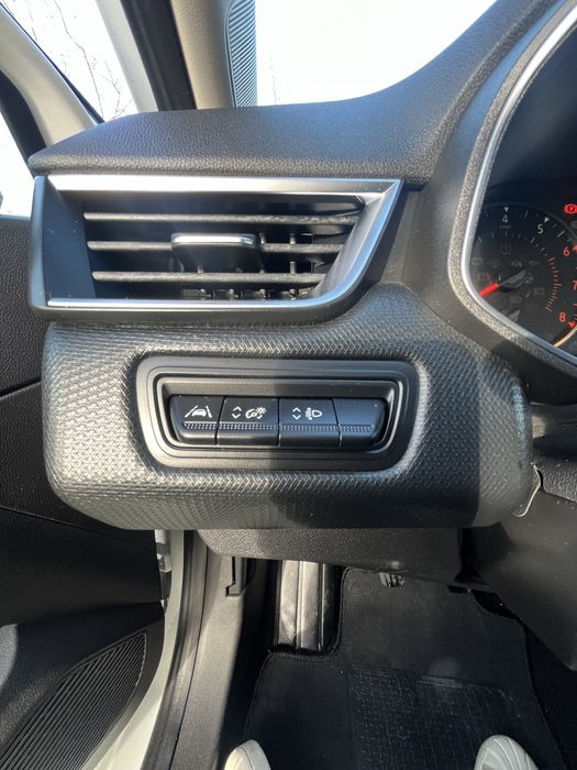 Renault Clio 1.0 TCe  Exclusive