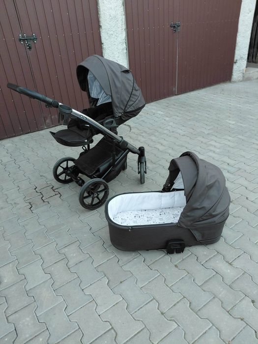 Sprzedam  wózek  4w1