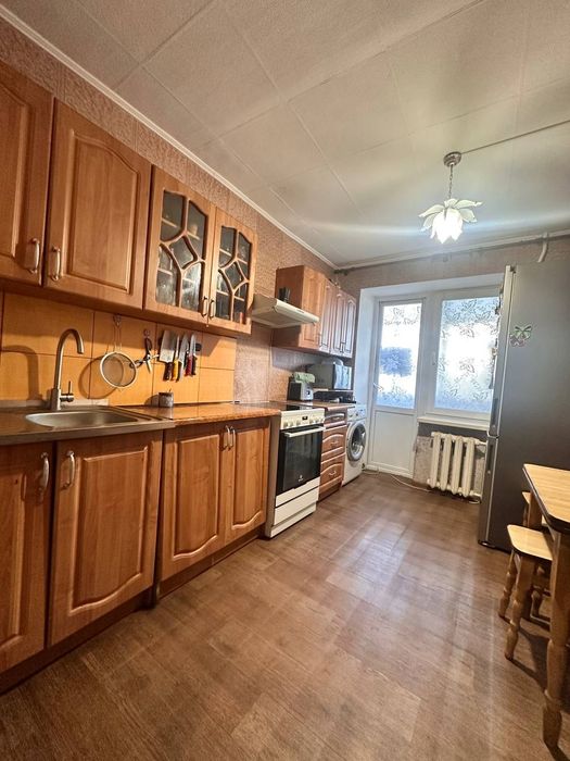 Термiново продам 3 кiм квартиру на ж/м Тополь-3 будинок 19