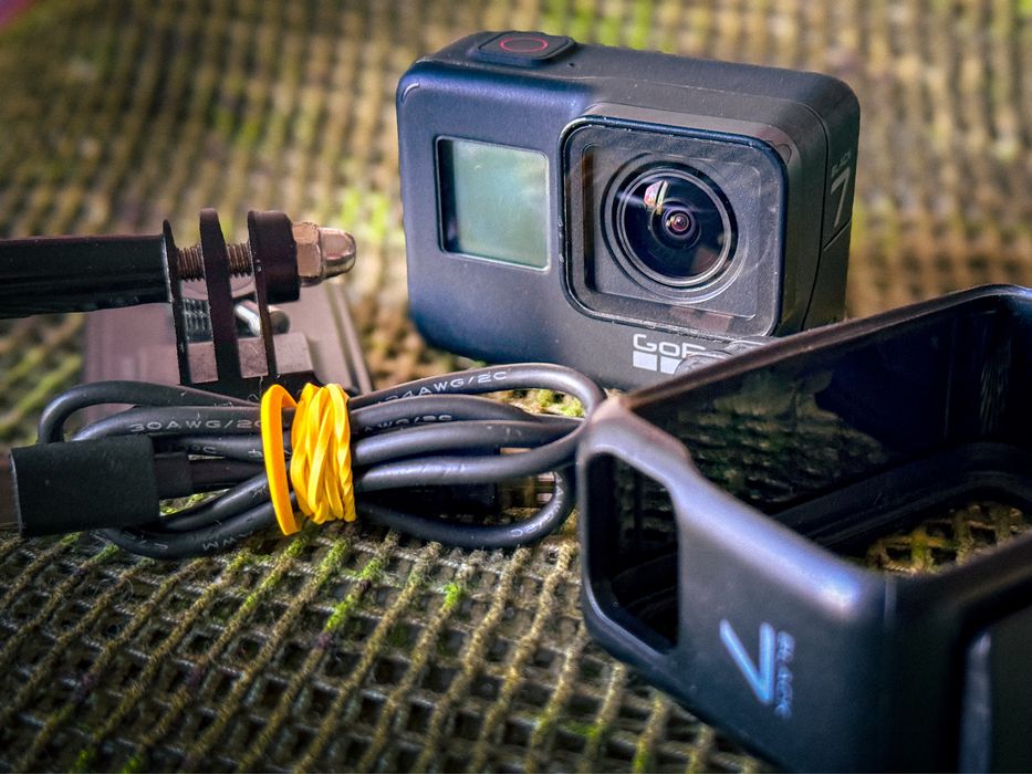 GoPro Hero 7 з оригінальною рамкою + кріплення на шолом