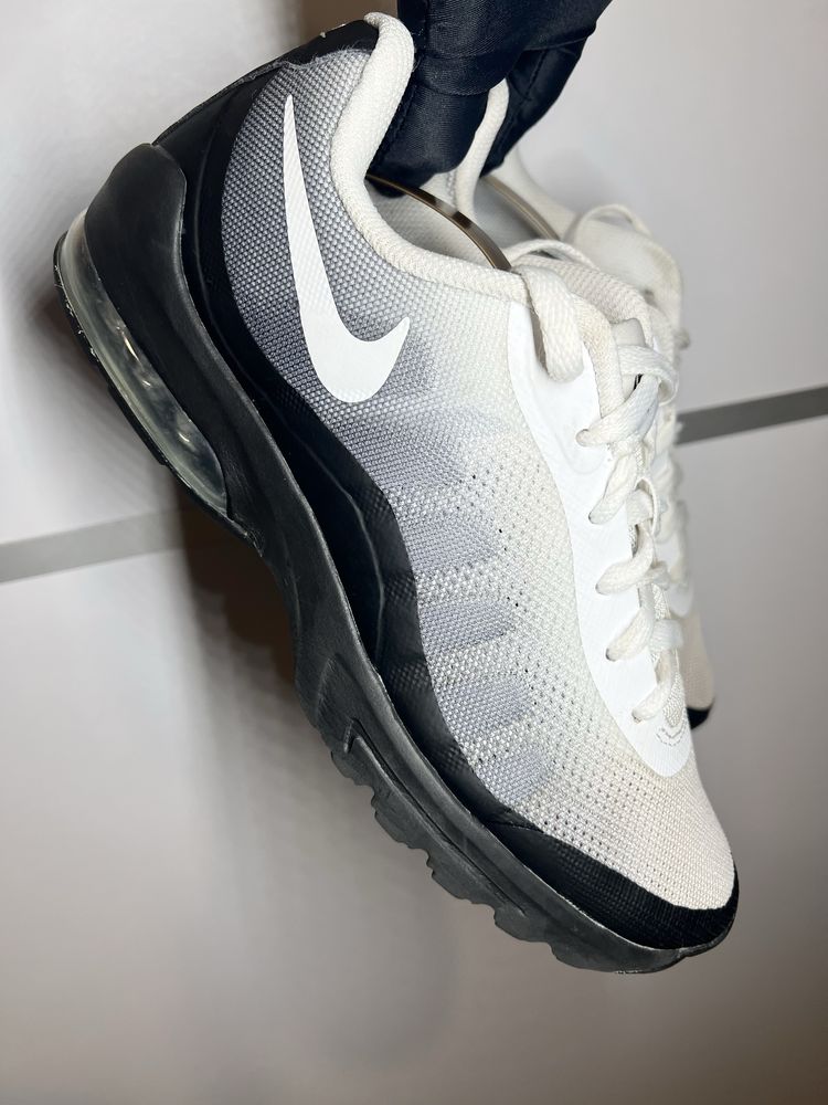 Nike air invigor 41 hotsell