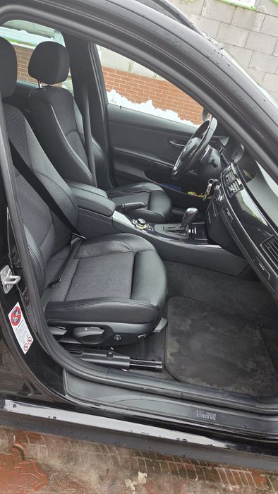 BMW e91 320d 2011рік