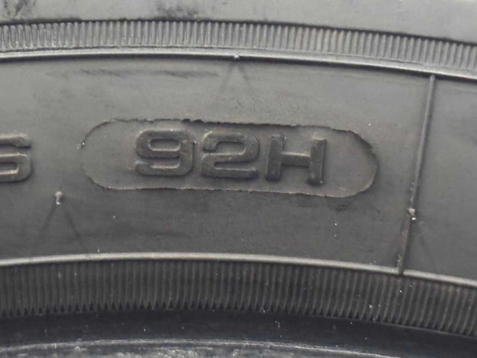 205/60/16 92H Goodyear UltraGrip  opona używana zimowa DOT 2020