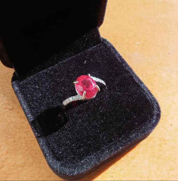 Anel em Prata 925 com Safira Certificada