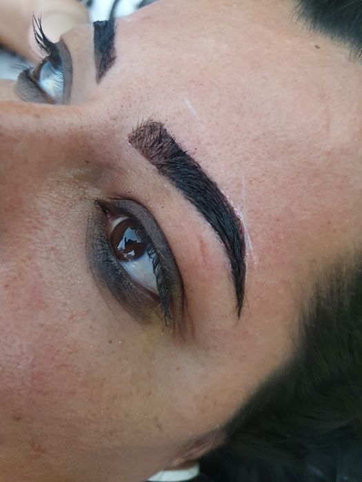 Pestanas e sobrancelhas