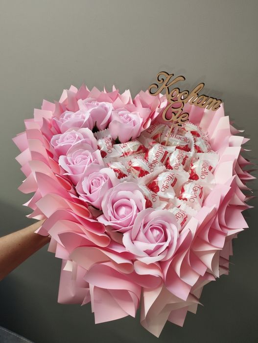 Bukiet jadalny z różami mydlanymi