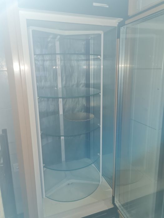 Vitrine giratória refrigerada