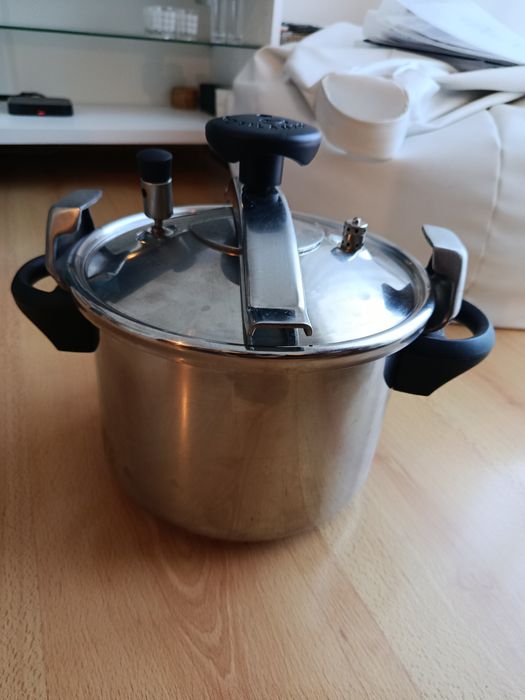 Panela de pressão Silampos