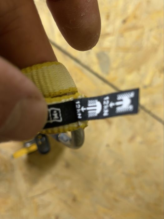 Camalot Black Diamond Ultralight #2 + karabinek DMM Spectre